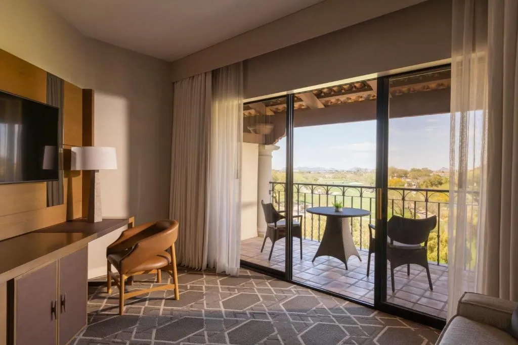 Fairmont King Room with Balcony and Golf View