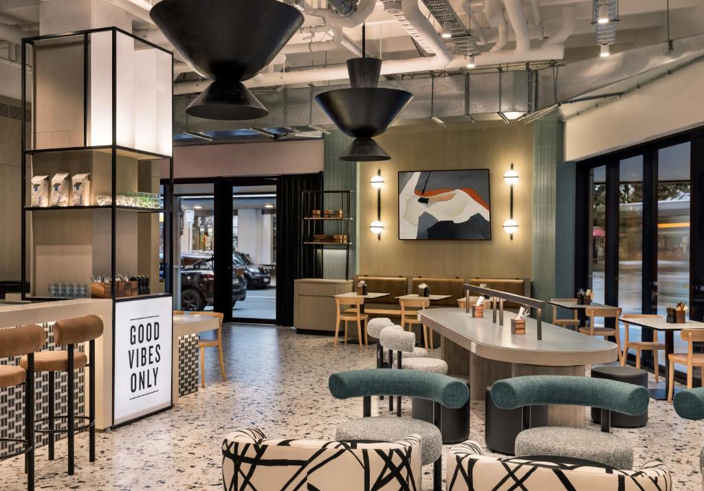 TRIBE Auckland - Resim 4