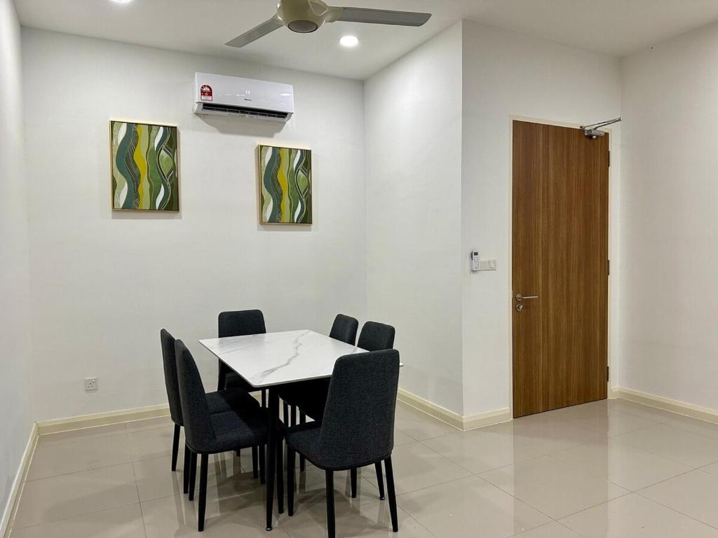 Fotografie z fotogalerie ubytování D pristine 4 bedder sea view condo opp legoland v destinaci Iskandar Puteri