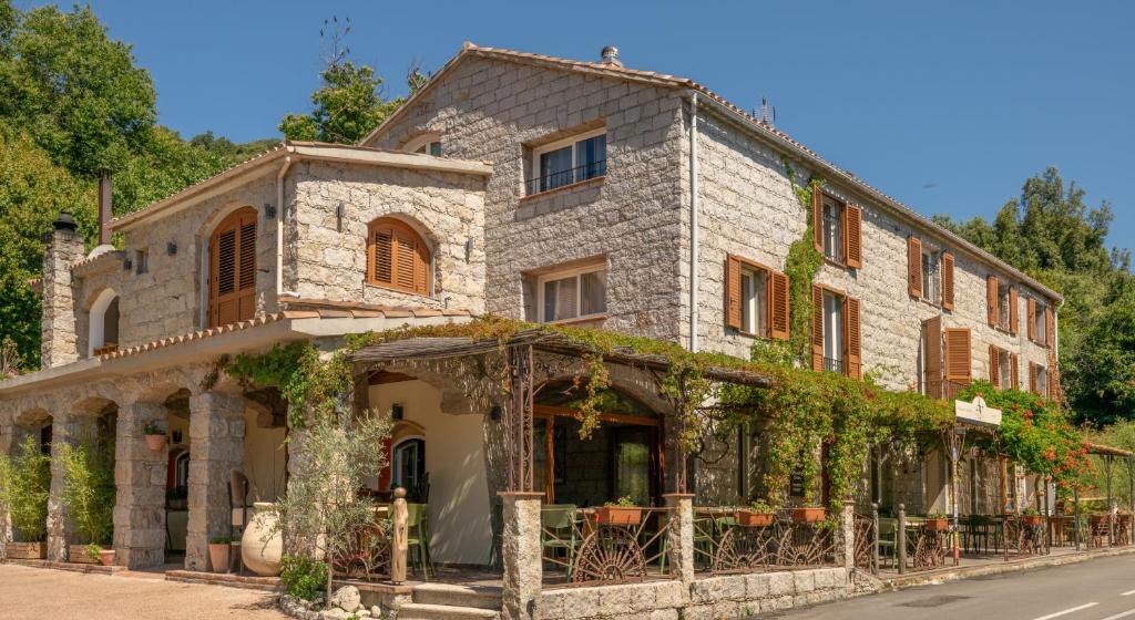Auberge U n'Antru Versu