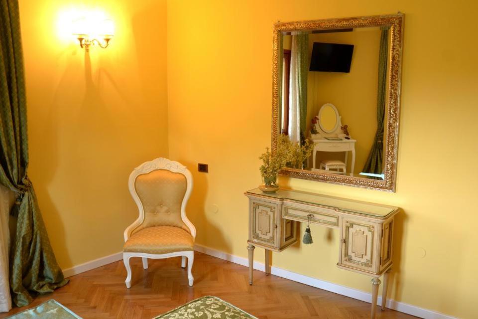 Telewizja i/lub zestaw kina domowego w obiekcie B&B La Pescadora