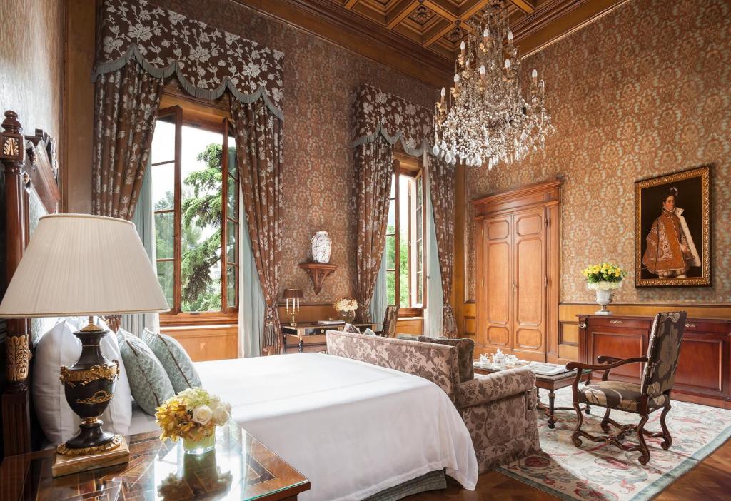 Four Seasons Hotel Firenze - Resim 17