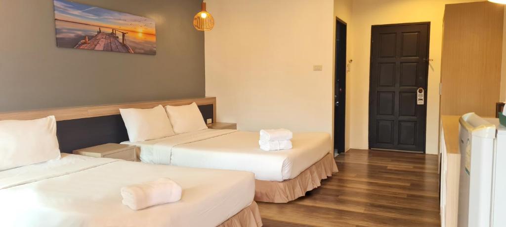 SB Living Place Hotel Phuket Town - Resim 35