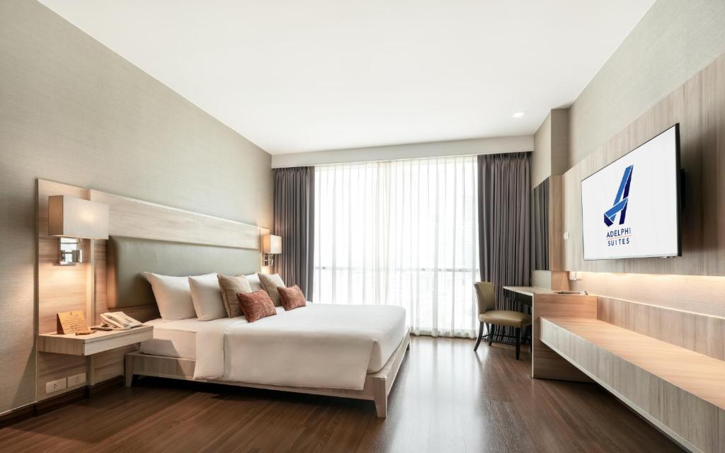 Adelphi Suites Bangkok 5