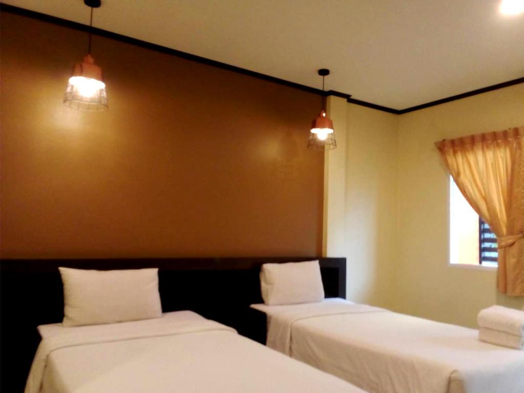 SB Living Place Hotel Phuket Town - Resim 42
