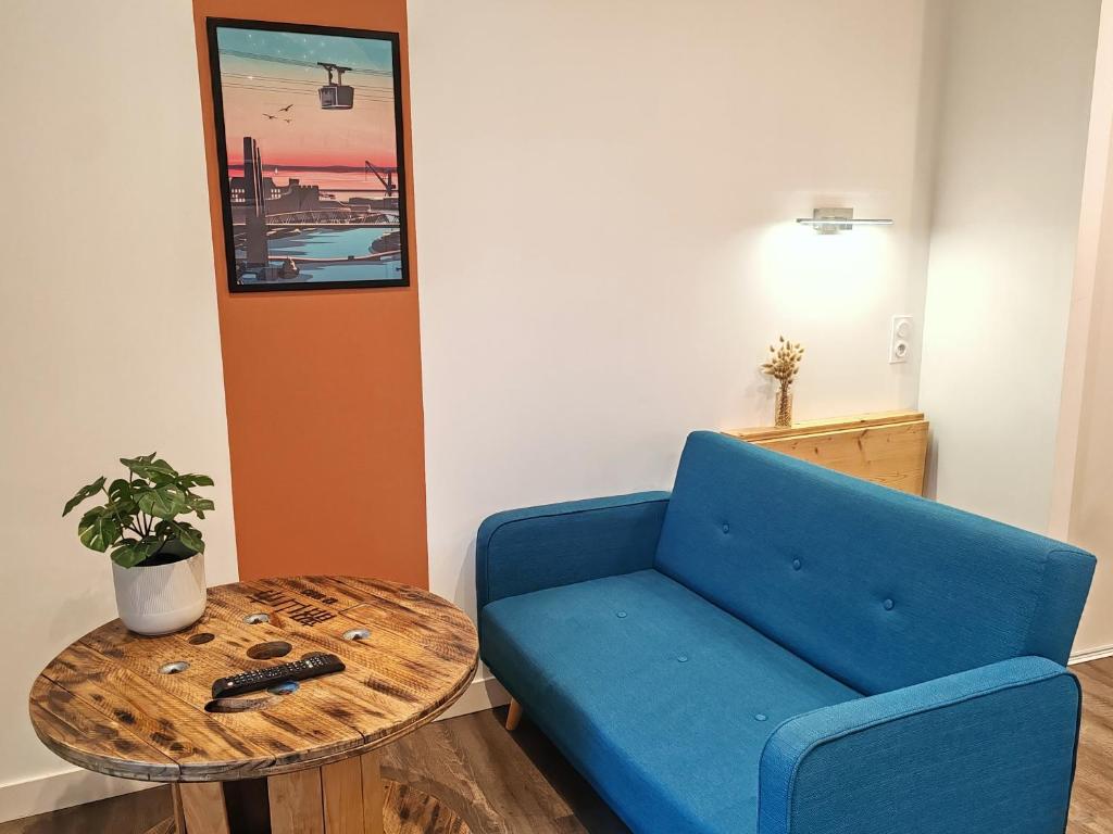 Les studios propres et tout équipés - Studio Lit Queen-Size