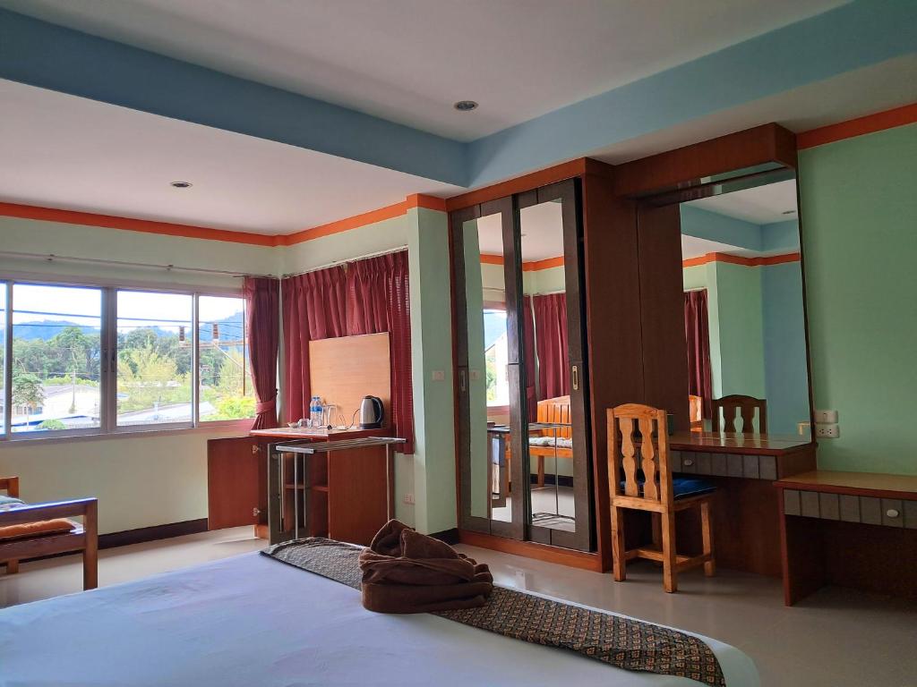 Baan Thara Guesthouse - 3