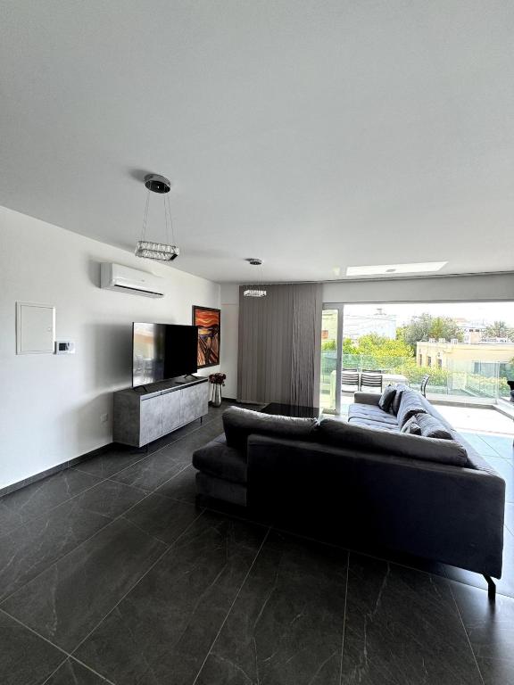 Η κουζίνα ή μικρή κουζίνα στο Lovely spacious two bedroom apartment central