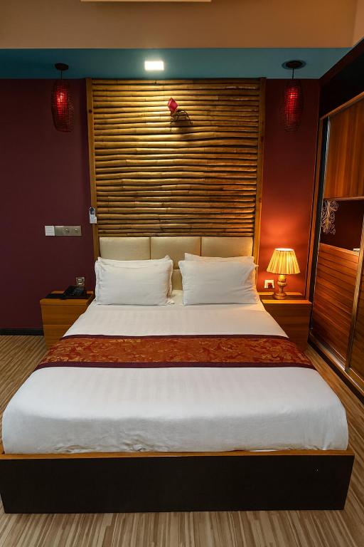 Rara HM - View 25