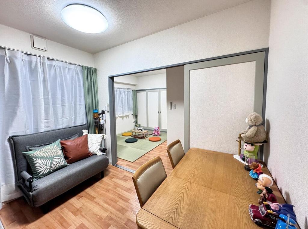 Motosakura 301, direct access to Narita and Haneda, 2 beds, 5 train lines, elevator, free bicycle rental, luxury double bed