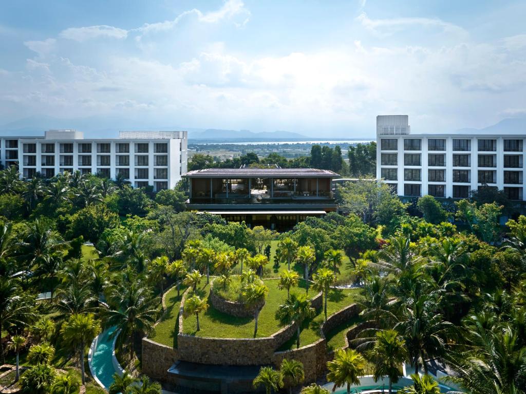Phòng Đôi Deluxe có 2 Giường Đôi và Ban công