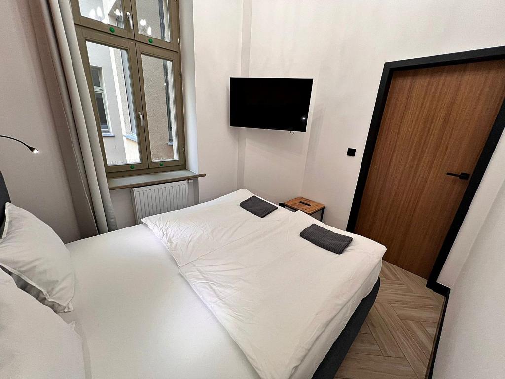 Pod Blekitnymi Podkowami - Resim 10