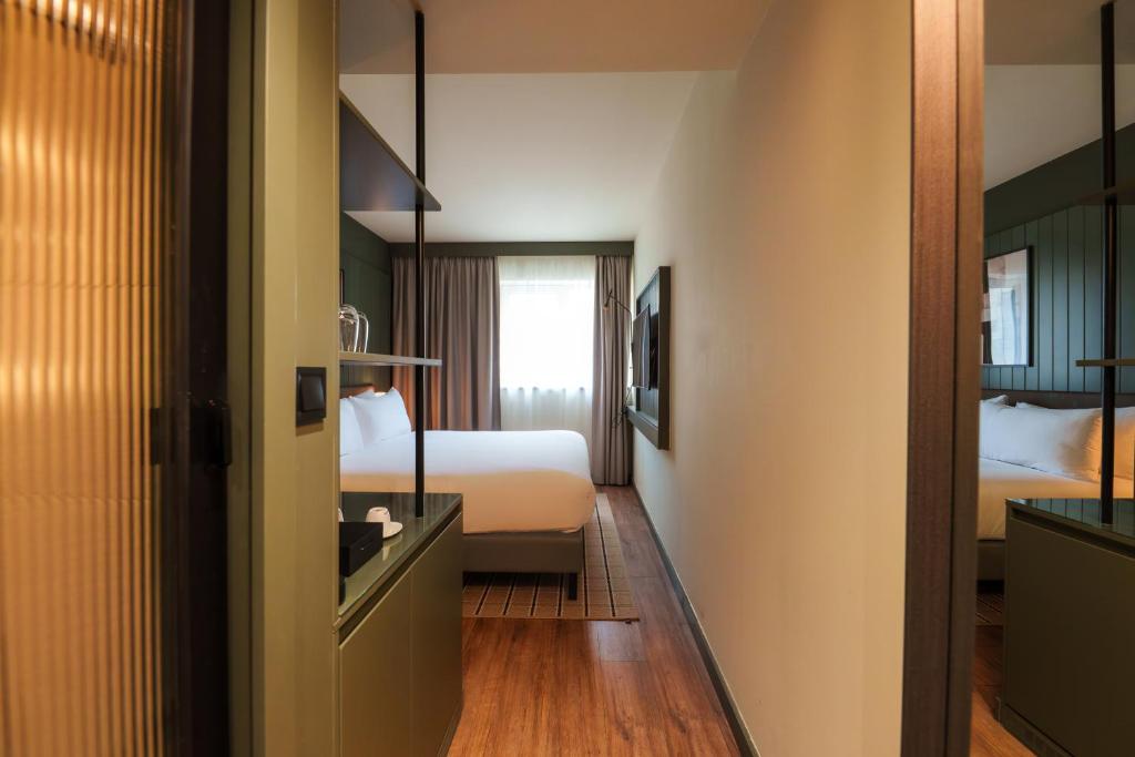 The Honest Budapest by Chic & Basic - Resim 14