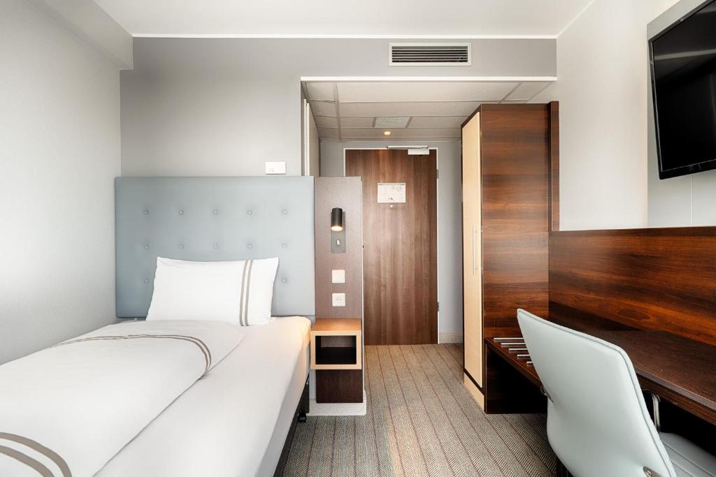 Premier Inn Köln City Centre - Resim 2