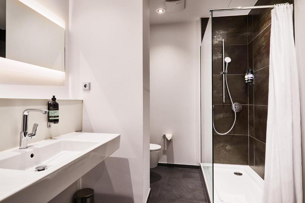 Premier Inn Köln City Centre - Resim 26