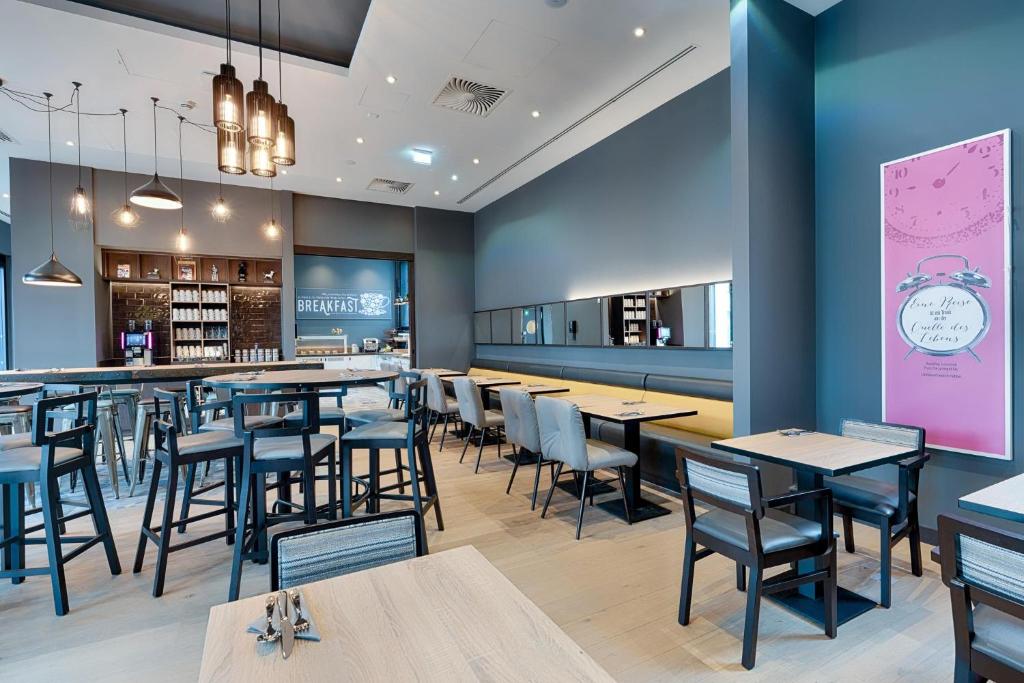 Premier Inn Regensburg City Centre - 18