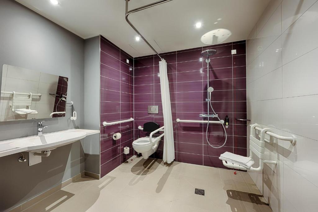 Premier Inn Hamburg City Klostertor - Resim 22