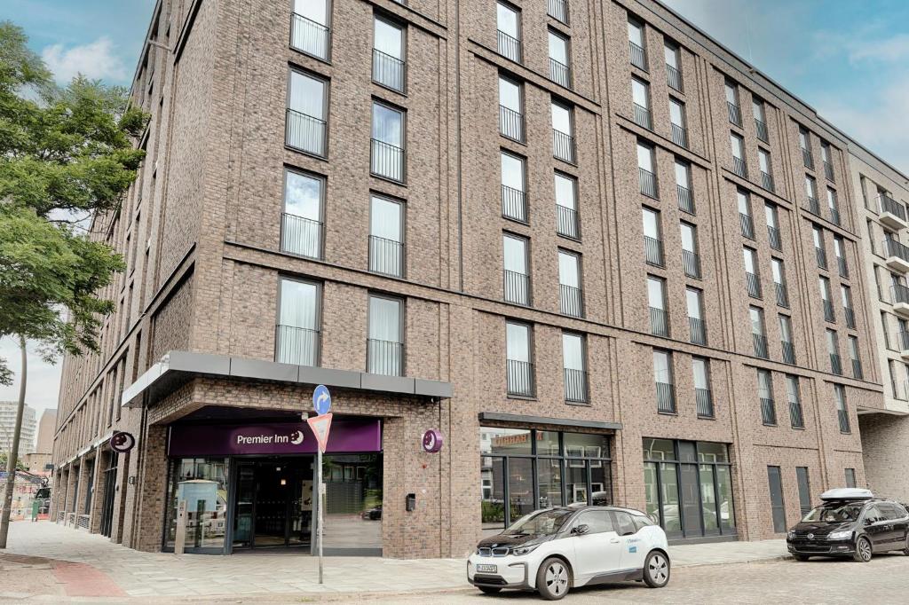 Premier Inn Hamburg City Klostertor - Resim 6