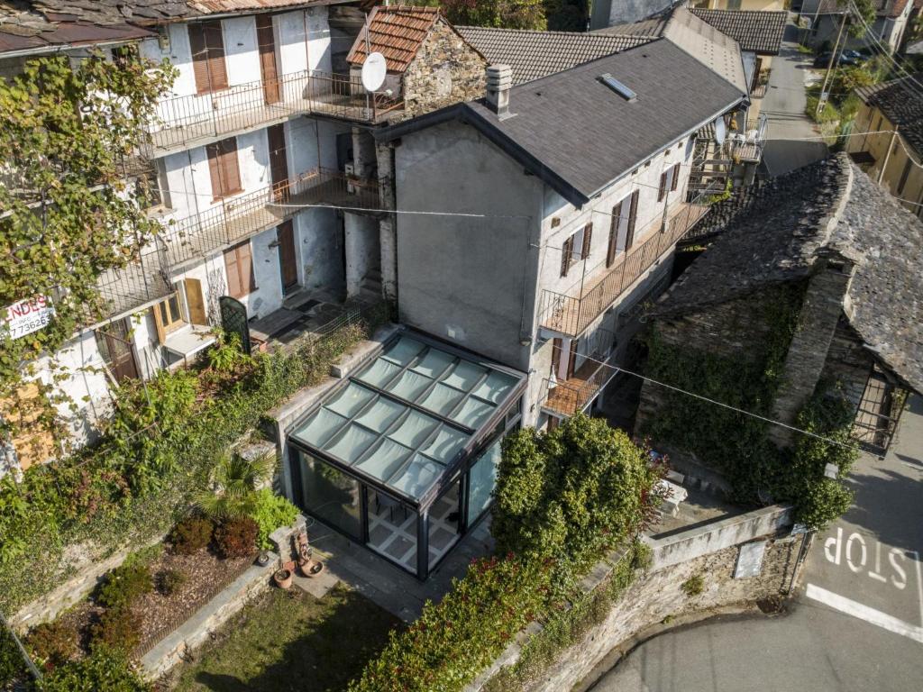 Το κτήριο όπου στεγάζεται  η παραθεριστική κατοικία