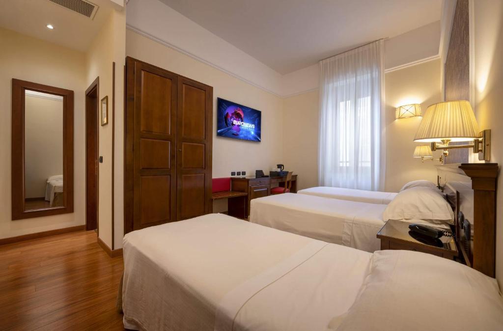 Lancaster Hotel - 18