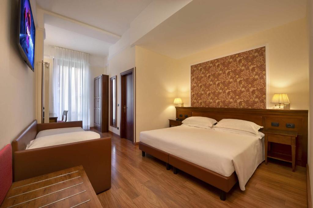 Lancaster Hotel - 16