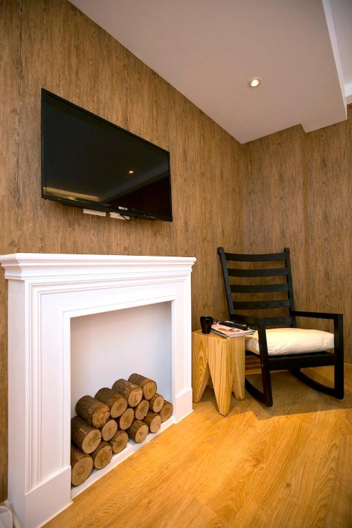 TV a/nebo společenská místnost v ubytování York Hotel