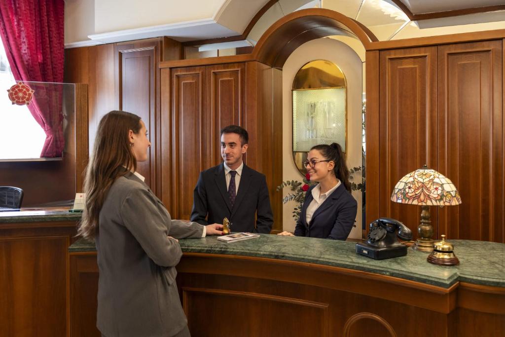 Lancaster Hotel - Resim 8