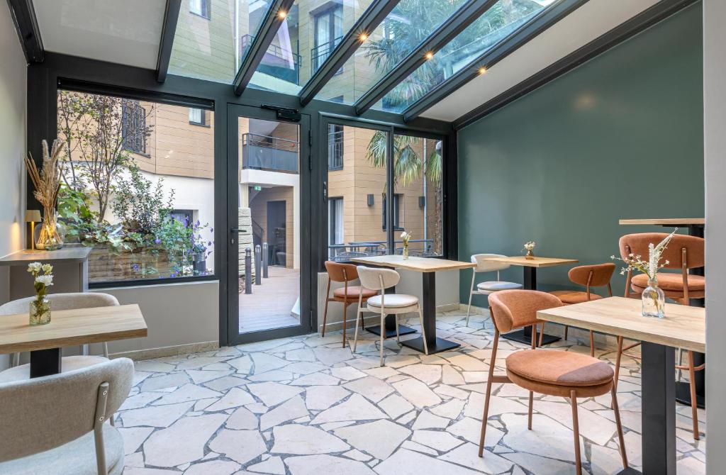 Hôtel Montcalm - Resim 28