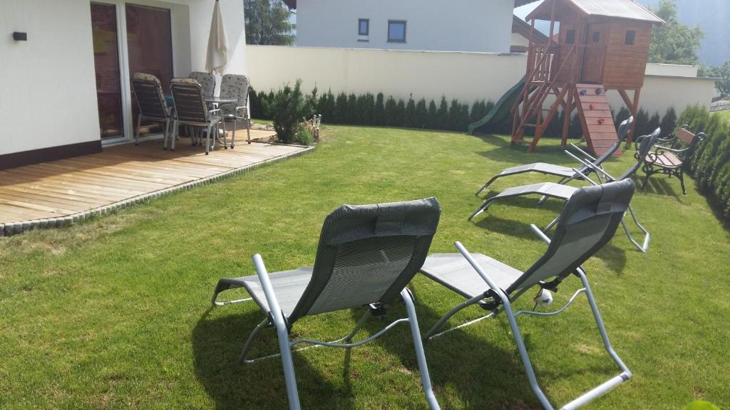 Vonkajšia záhrada v ubytovaní Ladis Living