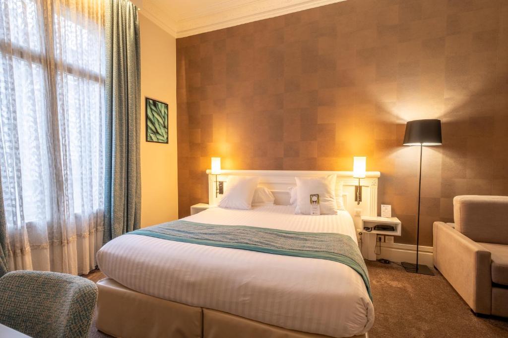 Best Western Hôtel d'Arc - Habitación Executive Con Sofá Cama Y Cama Grande