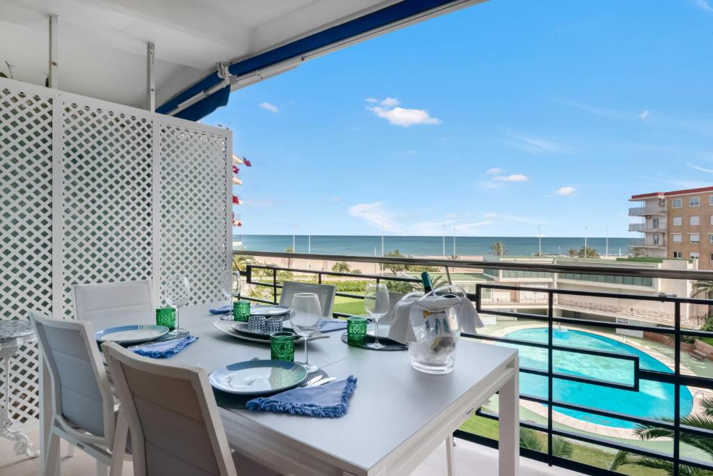 Balkoni atau teres di Gandia Tropicana Suite