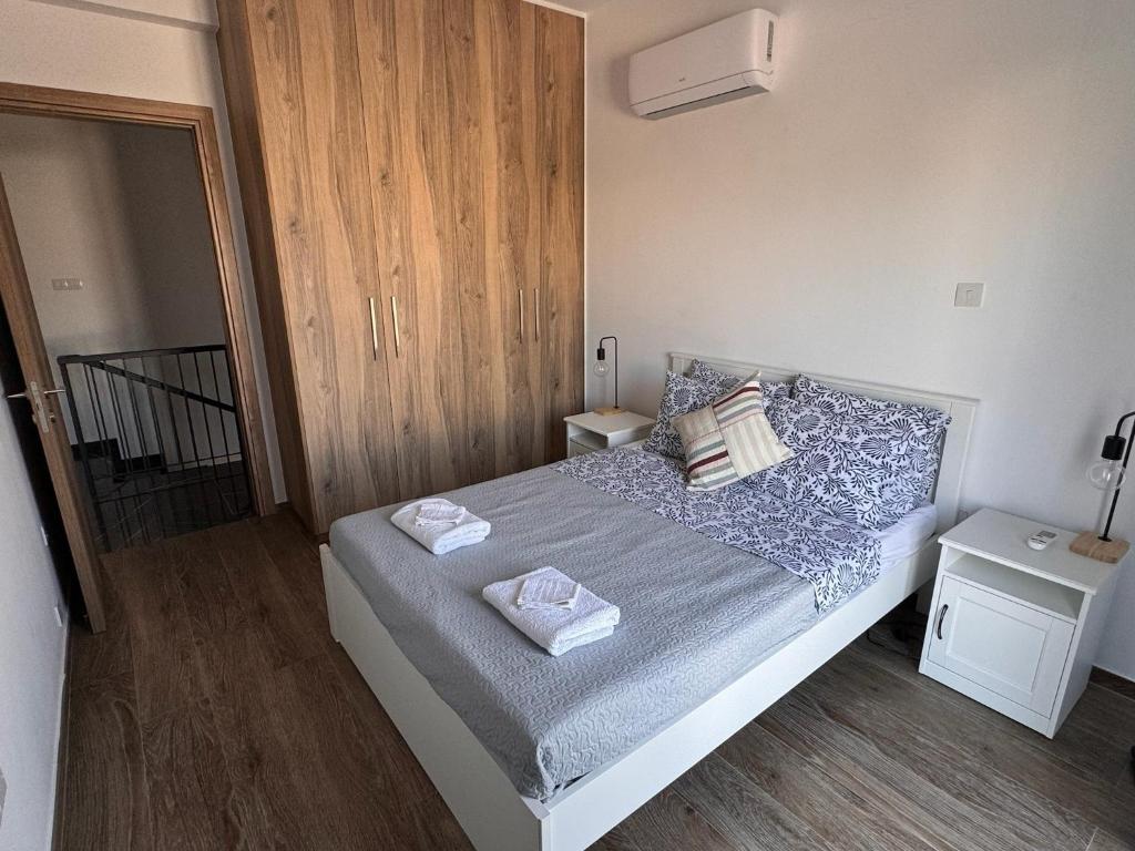 Ένα ή περισσότερα κρεβάτια σε δωμάτιο στο Villa - Sleeps 6 - Near Local Attractions
