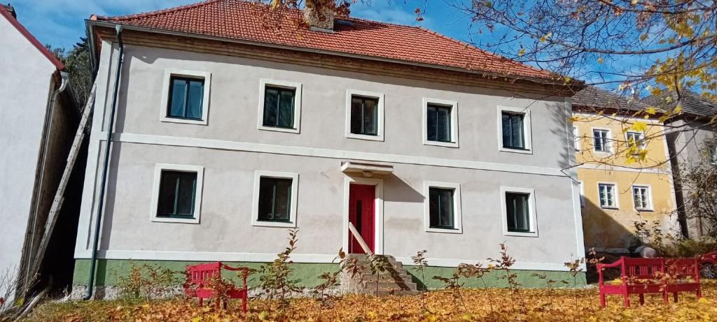 Budova, kde se prázdninový dům nachází