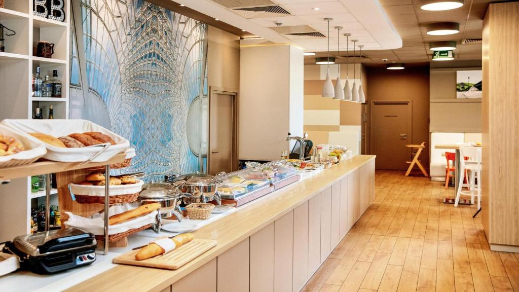 B&B HOTEL Katowice Centrum - Resim 8