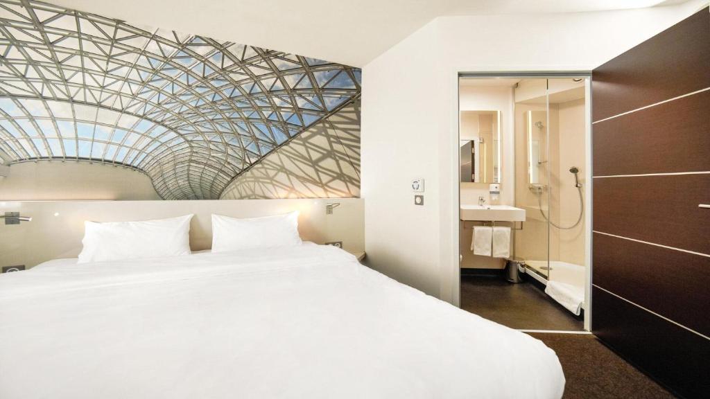 B&B HOTEL Katowice Centrum - Resim 18