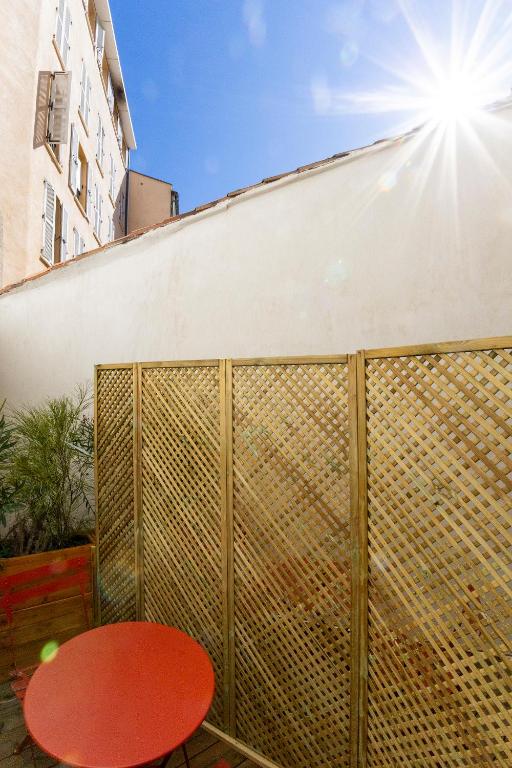 Hôtel Amista Marseille - ancien Hôtel Saint Louis - Vieux Port - Resim 28