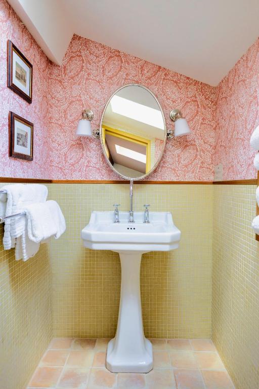 Hôtel Amista Marseille - ancien Hôtel Saint Louis - Vieux Port - Resim 40