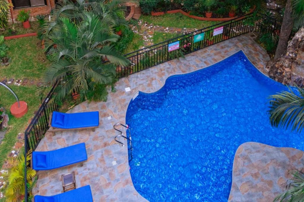 LUXOR GARDEN, Airport Residential, Free Pool & Gym, 10mins from Airport ...