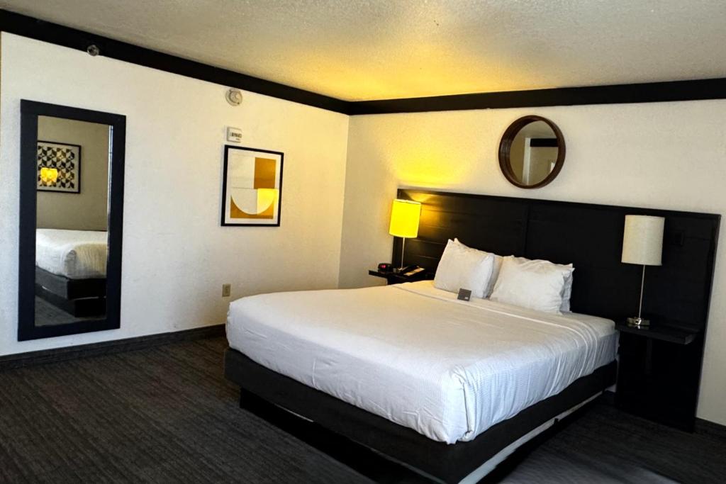 OYO Hotel and Casino Las Vegas - 