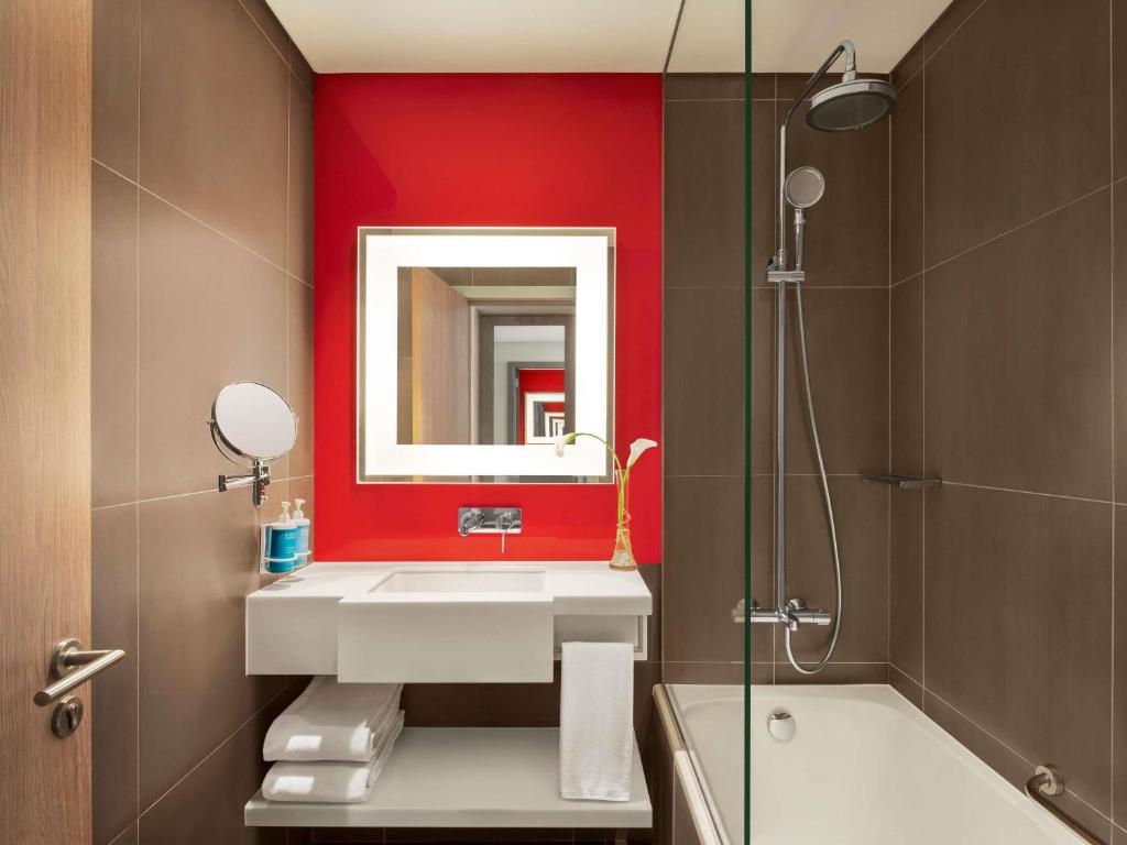 Novotel Bur Dubai - Healthcare City - Resim 29