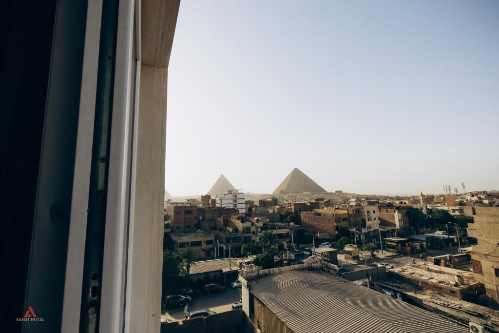 Kemet Pyramids View Hotel - 13