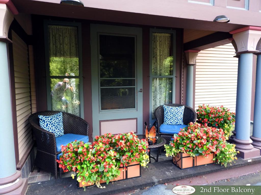 Zahrada ubytování Champaign Garden Inn
