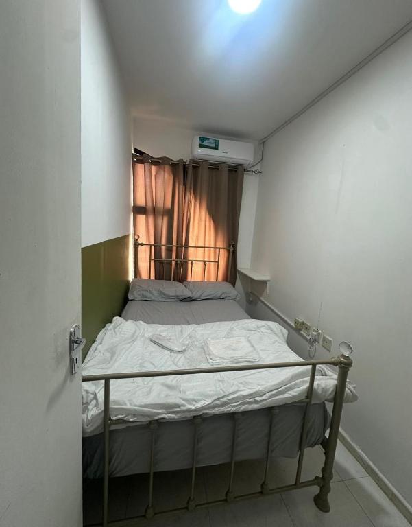 Central Abu Dhabi Private Room - Resim 16