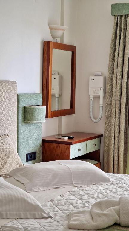 Hotel Dionysis Studios - 8