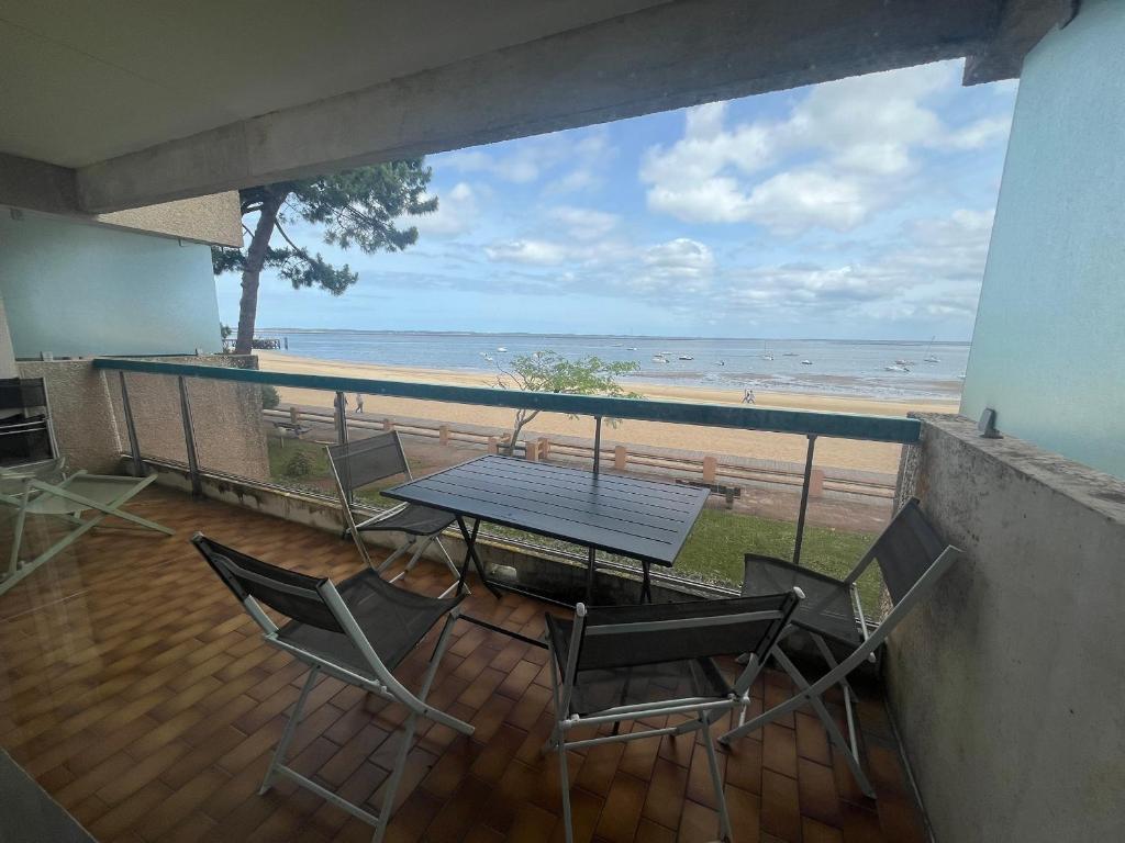 Appartement T2 cabine avec parking, animaux admis