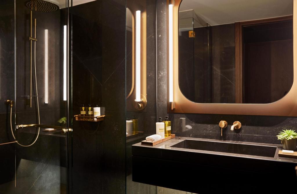 Thompson Madrid, by Hyatt - Resim 17