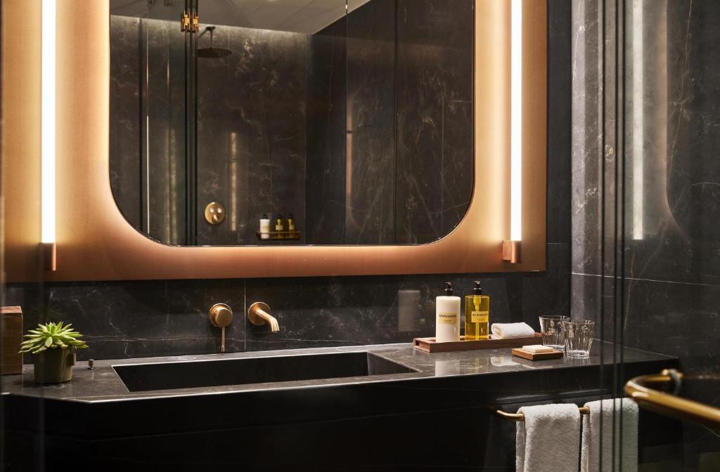 Thompson Madrid, by Hyatt - Resim 25