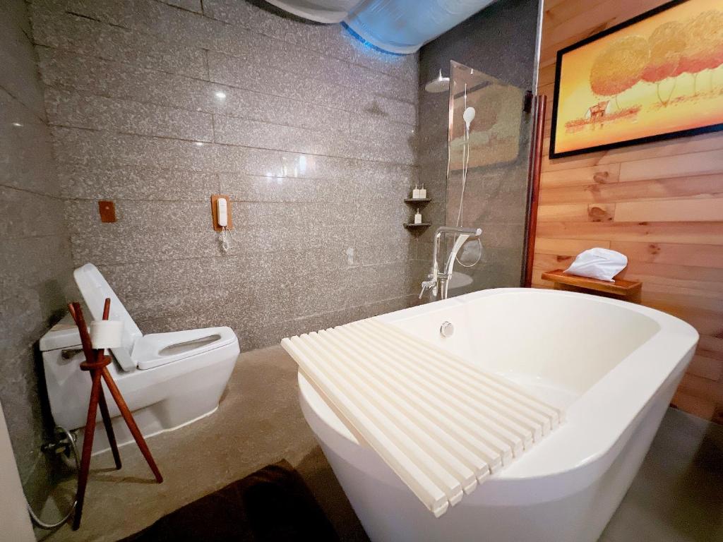 Suite Có Giường Cỡ King Nhìn Ra Biển