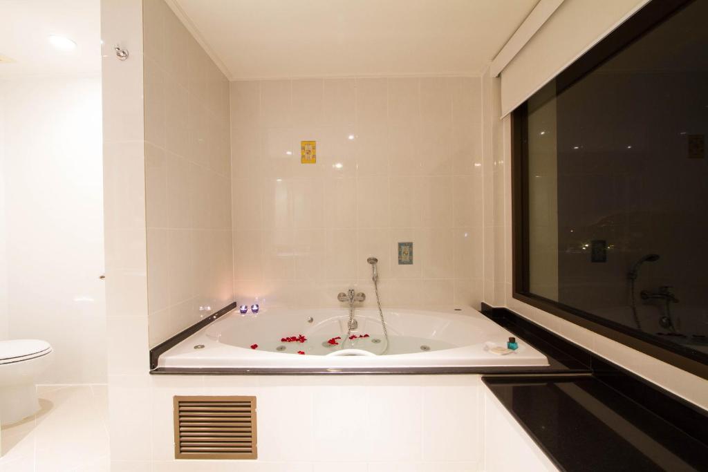 The Imperial River House Resort, Chiang Rai - 15