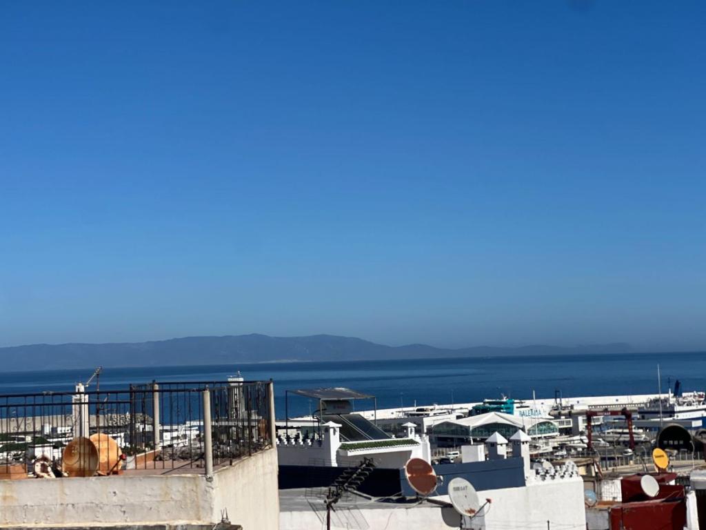 Φωτογραφία από το άλμπουμ του Riad house Lyabaïana,piscine climatisation, hammam, vue mer στην Ταγγέρη